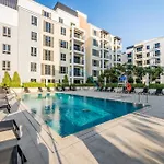 Charming 2Br In La Sirene Building 2, Jumeirah By Deluxe Holiday Homes
